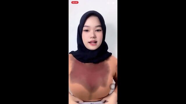 Live meimei chan siram air