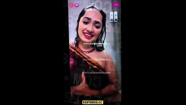 Aditi Mistry nude show live