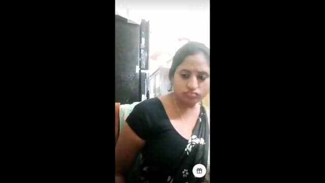 Telegu Instagram Tango Model In Saree Sleeping And Cleavage Showing