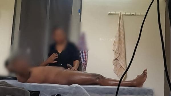 Thai girl handjob in spa