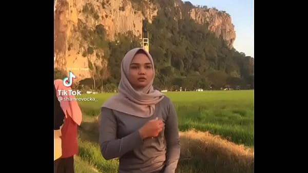 Jilbab goyangmaut