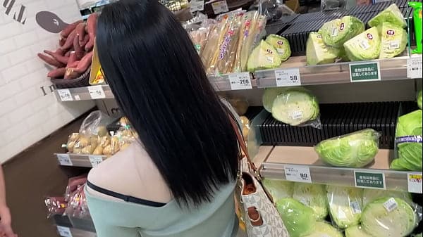 ハメ撮り　最強の美巨乳。フル勃起必死。おさない顔のデカパイ娘とハメまくりステイホーム。素人 美乳 中出し 個人撮影 巨乳 フェラチオ 可愛い パイズリ 生ハメ https://bit.ly/3bDOfxQ