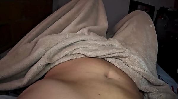 Brunette masturbates to orgasm, homemade porn