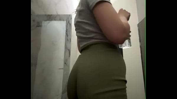 Public fucking in the gym