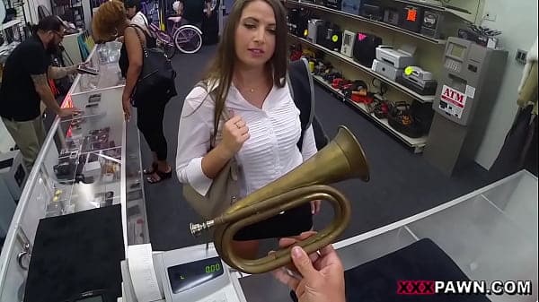 XXXPAWN - Delicious PAWG Madisin Lee Tries To Pawn Some Stolen Goods, Gets Caught