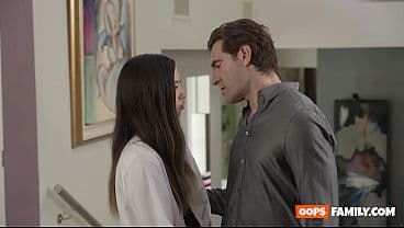 Porn star Amber Angel arrives home early from s...