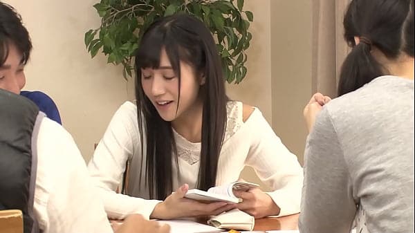 「ダメ&hellip;声出ちゃうって！」声を出しちゃいけない状...