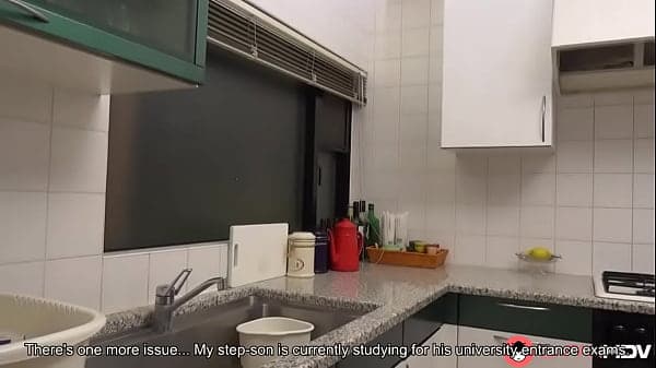 Japanese brunette housewife Ryouko Murakami blo...