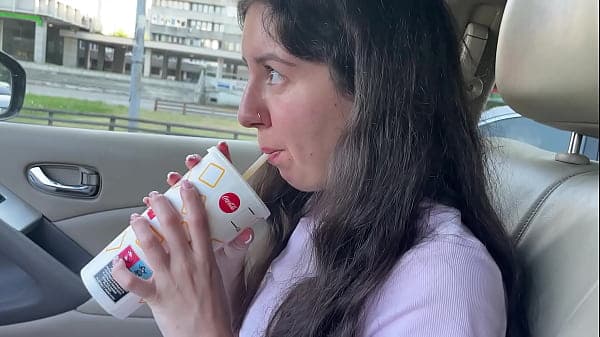 14 hour road trip and how many times she PEED (...