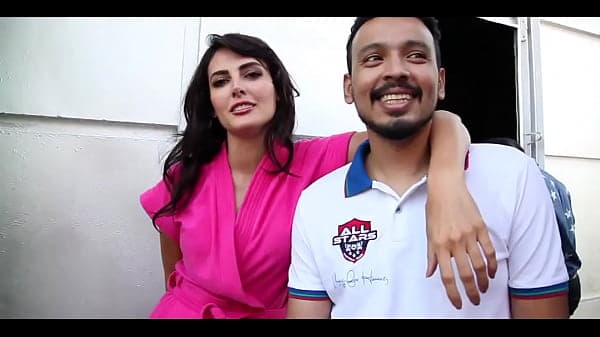 Mandana Karimi Hot Bikini photoshoot-- kyaa kool hain hum 3