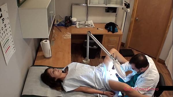 Innocent Young Alexa Rydell Submits To Mandator...