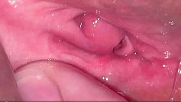 Confirmation of the hymen! Pink clitoris and pussy that hasn't penetrated yet!