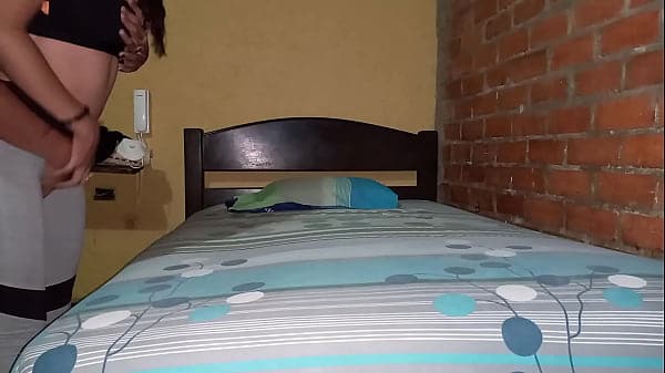 Mi novio me da una buena cogida apasionada. gem...