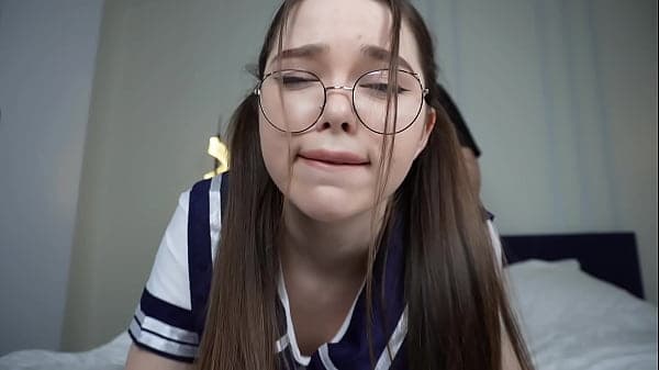 The student loves getting fucked in her school ...