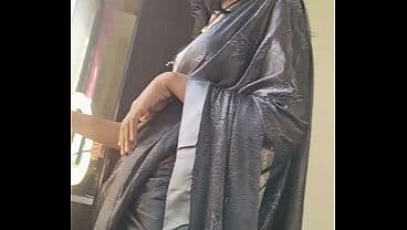 Shivani bhabhi hardcore sex with husband friend.
