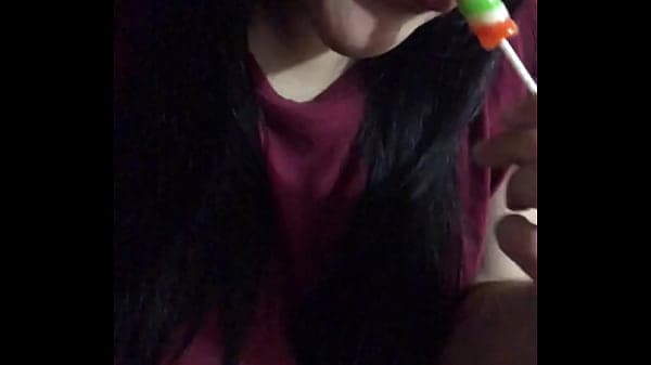 Pendeja chupando