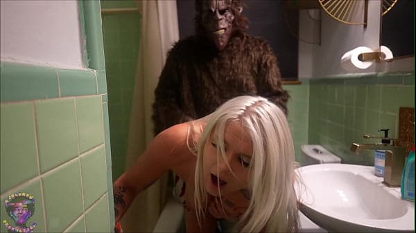 The Legend Of Big Foot : No Whores Make It Out ...