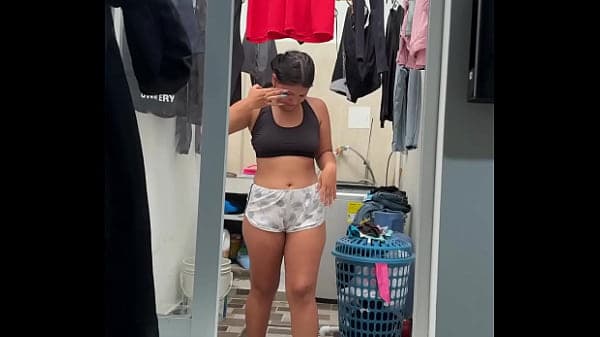 vecina puedes lavar mi ropa porafvor te pagare